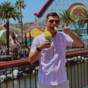 Meet your Posher, Zac